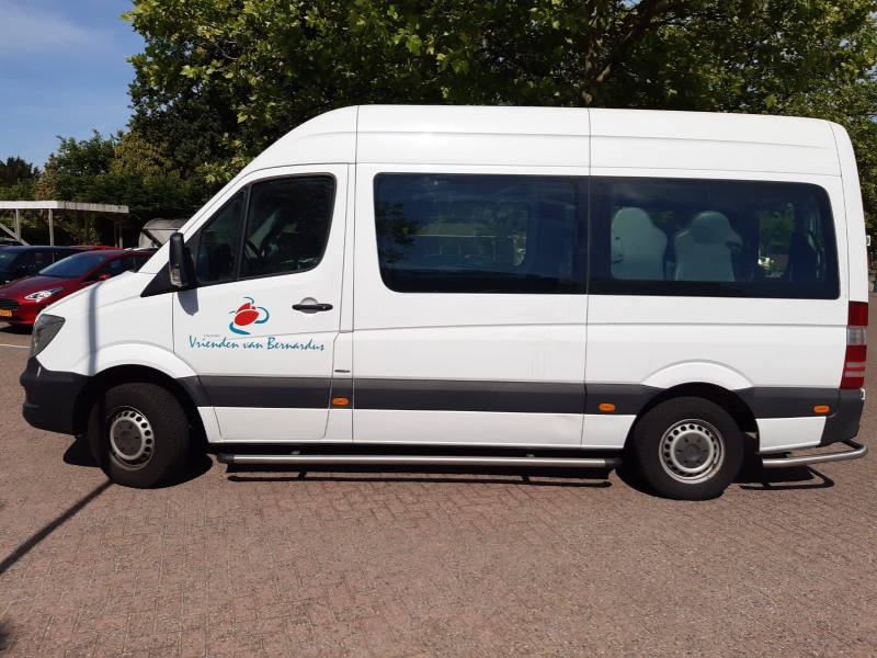 Rolstoelbus-vrienden-van-bernardus-sassenheim-1.png